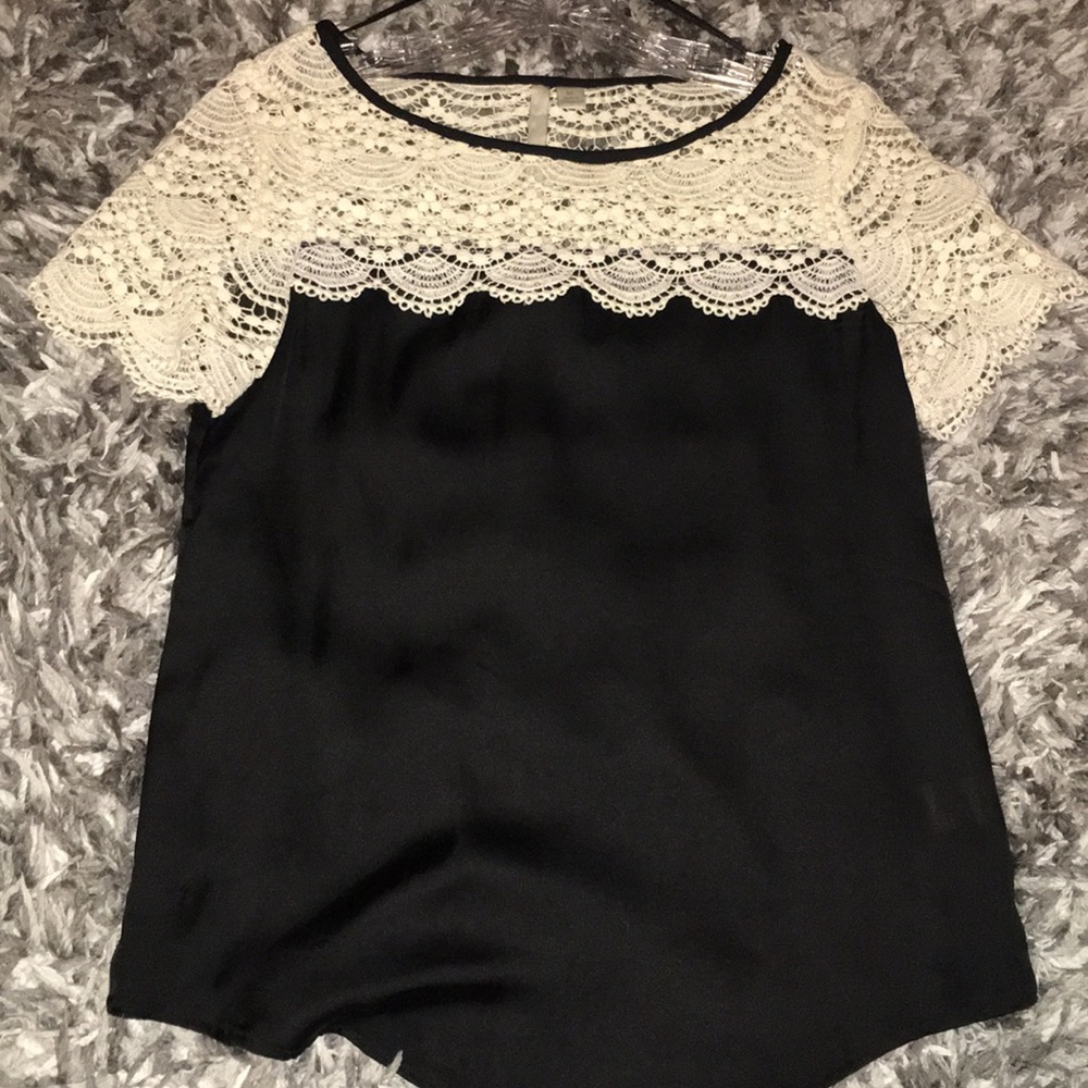 Lauren Conrad top